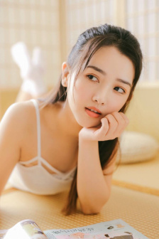 内射射满骚B含着小说